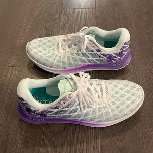 Under Armour Flow Velociti Wind 2 (Womens, US 9)